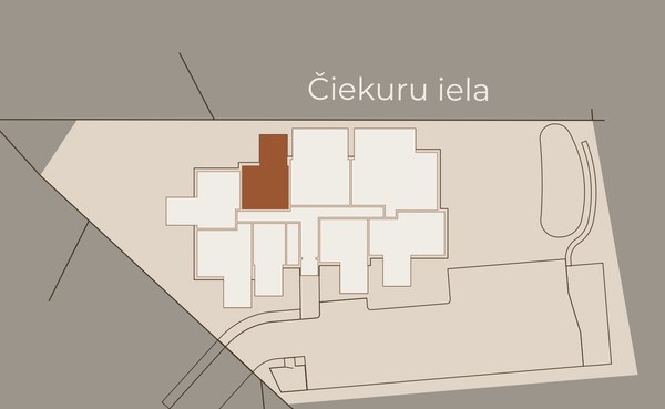 Nr. 4 — Atrašanās namā